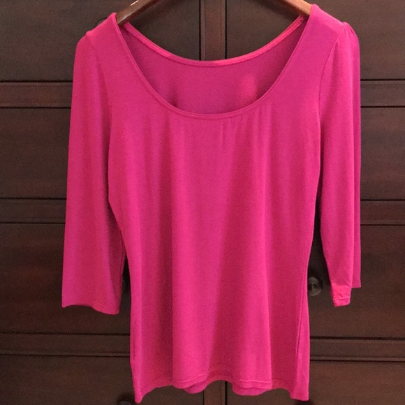 White House Black Market Fuchsia 3/4 Sleeve scoop-back neckline lightweight Top - Picture 2 of 12